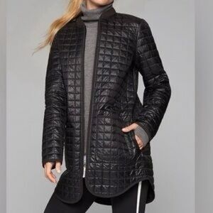 Athleta Grandview PrimaLoft Shell Quilted Jacket in black xs